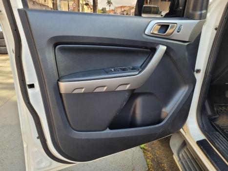 FORD Ranger 3.2 20V CABINE DUPLA 4X4 LIMITED TURBO DIESEL AUTOM�TICO, Foto 11