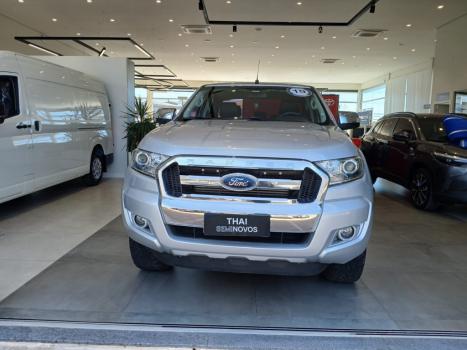 FORD Ranger 3.2 20V XLT 4X4 CABINE DUPLA TURBO DIESEL AUTOM�TICO, Foto 2