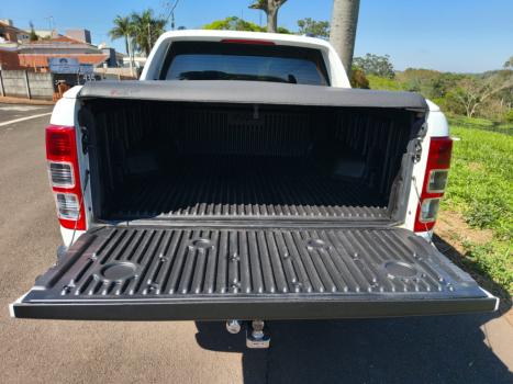 FORD Ranger 3.2 20V CABINE DUPLA 4X4 LIMITED TURBO DIESEL AUTOMÁTICO, Foto 10