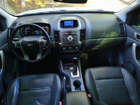 FORD Ranger 3.2 20V CABINE DUPLA 4X4 LIMITED TURBO DIESEL AUTOMÁTICO, Foto 13