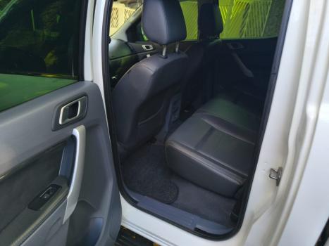 FORD Ranger 3.2 20V CABINE DUPLA 4X4 LIMITED TURBO DIESEL AUTOMÁTICO, Foto 16