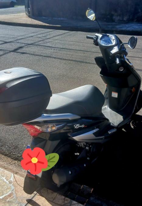 HAOJUE Lindy 125 , Foto 2