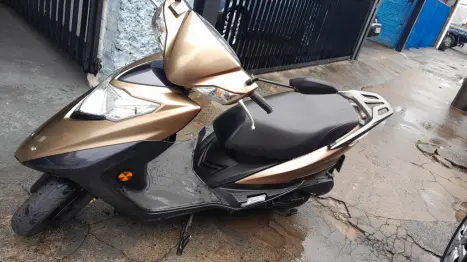 HAOJUE Lindy 125 , Foto 1