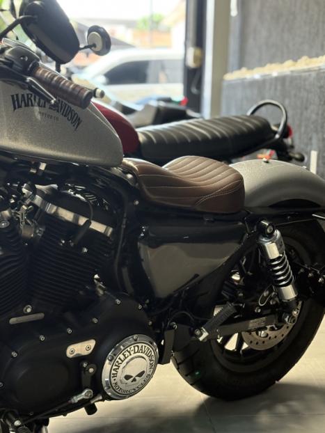 HARLEY DAVIDSON Sportster XL 883 IRON, Foto 2