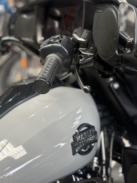 HARLEY DAVIDSON Street Glide FLHX 1900 SPECIAL, Foto 2