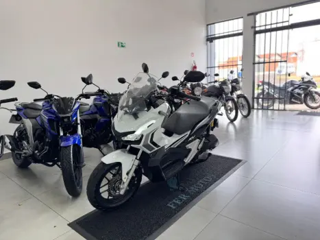 HONDA ADV 150 , Foto 3