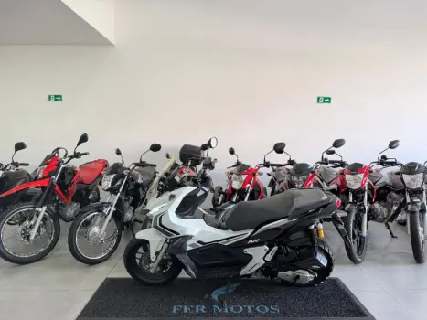 HONDA ADV 150 ABS, Foto 4