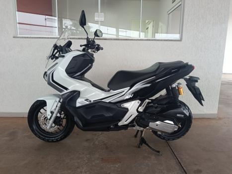 HONDA ADV 150 ABS, Foto 2