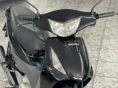 HONDA Biz 100 +, Foto 4