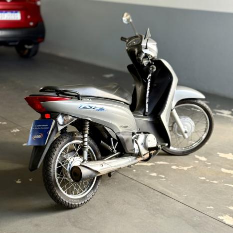 HONDA Biz 125 ES, Foto 3