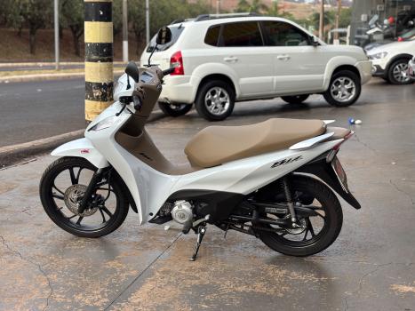 HONDA Biz 125 EX, Foto 4