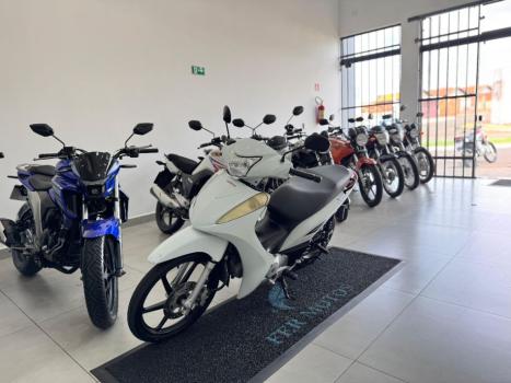 HONDA Biz 125 EX, Foto 3