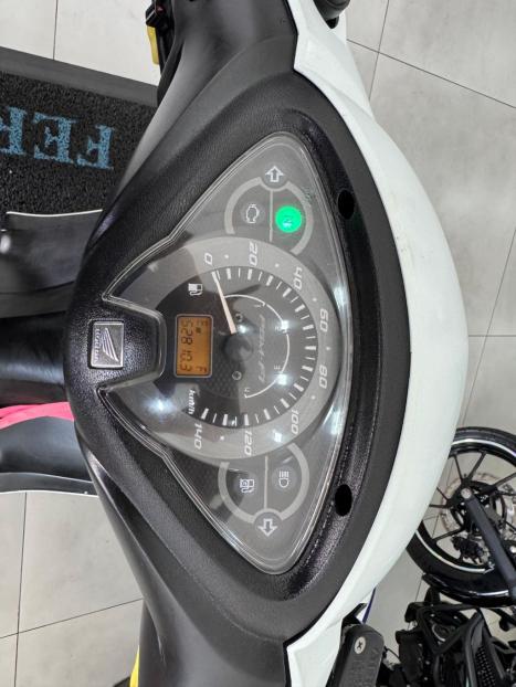 HONDA Biz 125 EX, Foto 7