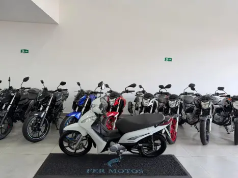 HONDA Biz 125 EX, Foto 4