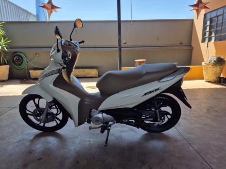 HONDA Biz 125 EX, Foto 2
