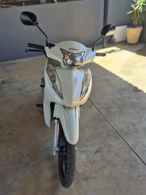 HONDA Biz 125 EX, Foto 3