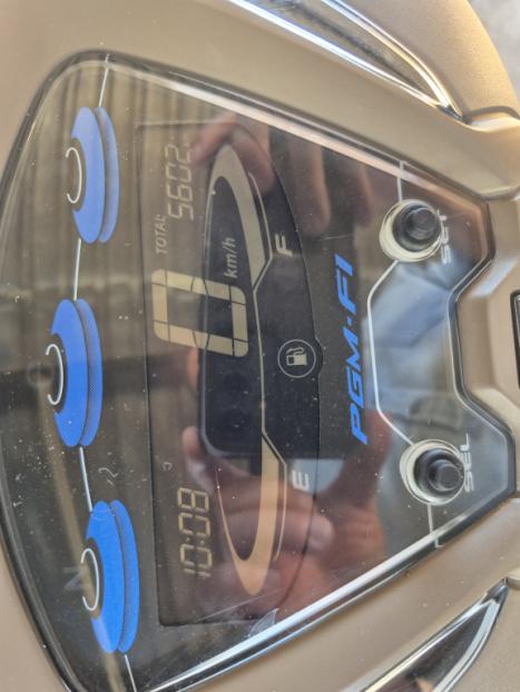 HONDA Biz 125 EX, Foto 5