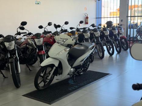 HONDA Biz 125 EX, Foto 3