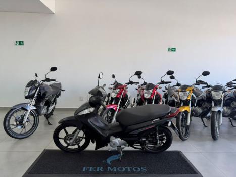 HONDA Biz 125 EX, Foto 4