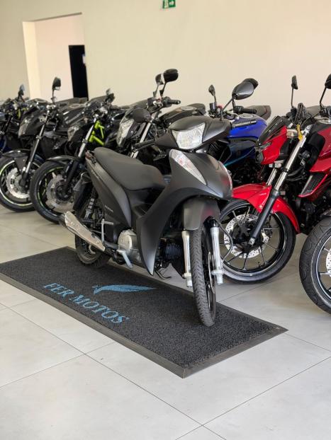 HONDA Biz 125 EX, Foto 7
