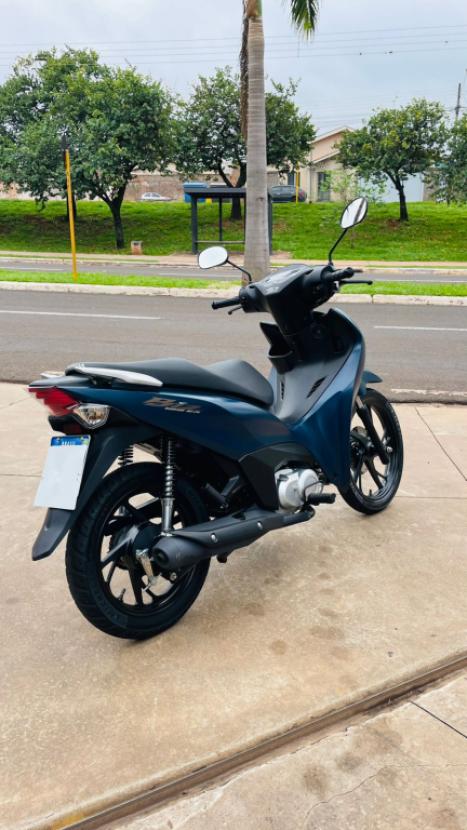 HONDA Biz 125 EX, Foto 2