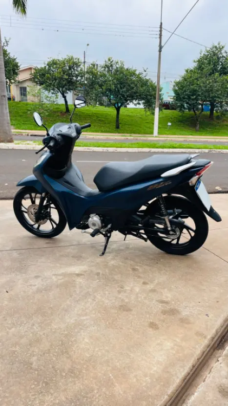 HONDA Biz 125 EX, Foto 4