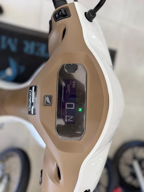 HONDA Biz 125 EX, Foto 8