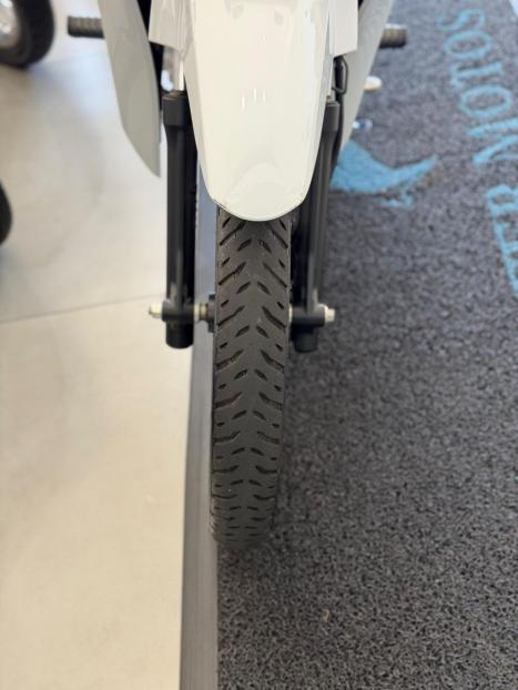 HONDA Biz 125 EX, Foto 9