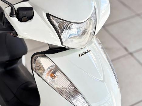 HONDA Biz 125 EX, Foto 3