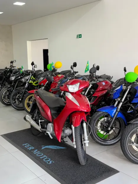 HONDA Biz 125 EX, Foto 7