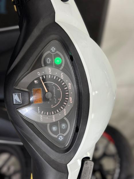 HONDA Biz 125 EX, Foto 8