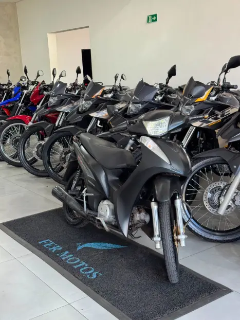 HONDA Biz 125 EX, Foto 7