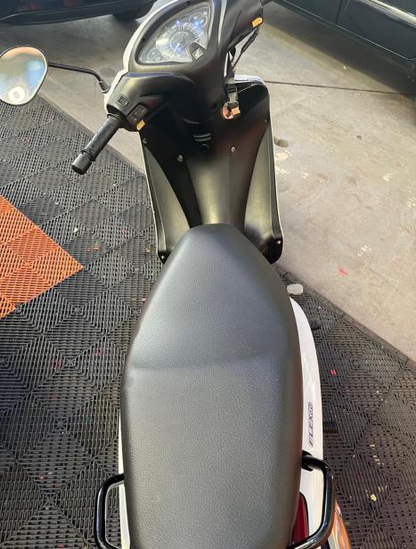 HONDA Biz 125 EX, Foto 7