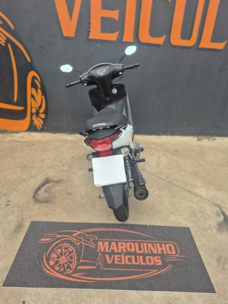 HONDA Biz 125 EX, Foto 4