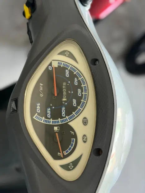 HONDA Biz 125 KS, Foto 8