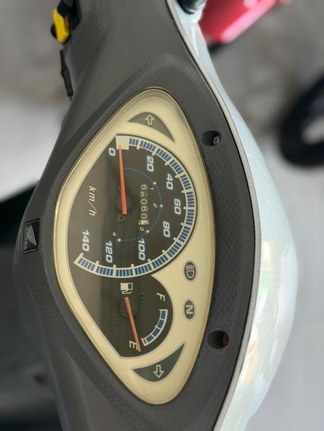 HONDA Biz 125 KS, Foto 8