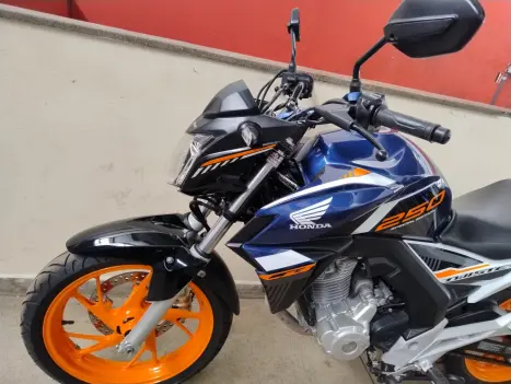 HONDA CB 250 F Twister FLEXONE, Foto 4