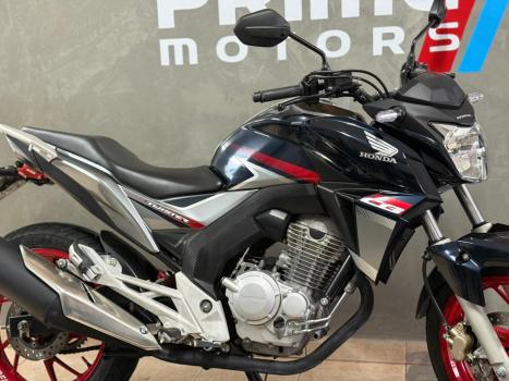 HONDA CB 250 F Twister , Foto 5