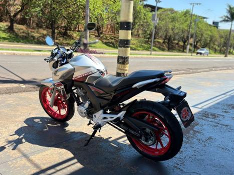 HONDA CB 250 F Twister FLEXONE, Foto 3