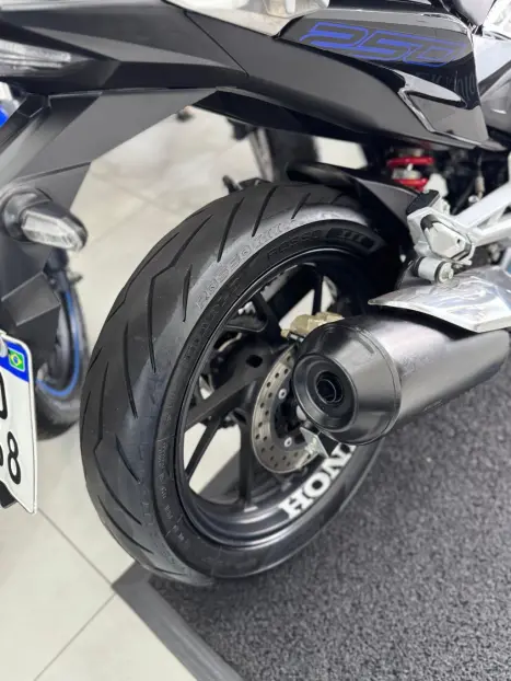 HONDA CB 250 F Twister FLEXONE, Foto 10