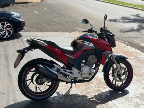 HONDA CB 250 F Twister , Foto 3