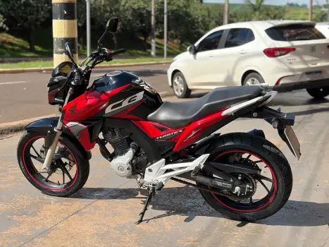 HONDA CB 250 F Twister , Foto 4