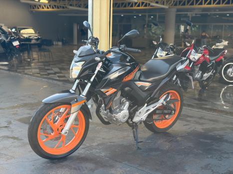 HONDA CB 250 F Twister , Foto 4