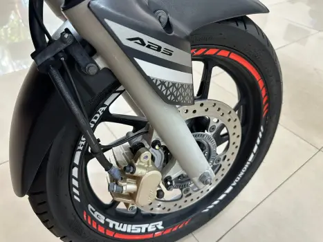 HONDA CB 250 F Twister FLEXONE, Foto 11