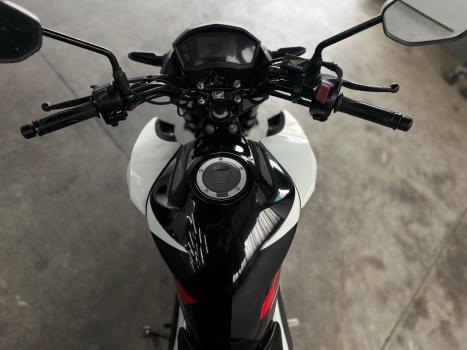 HONDA CB 250 F Twister , Foto 8