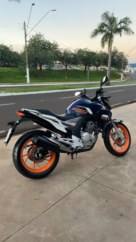 HONDA CB 250 F Twister FLEXONE, Foto 8