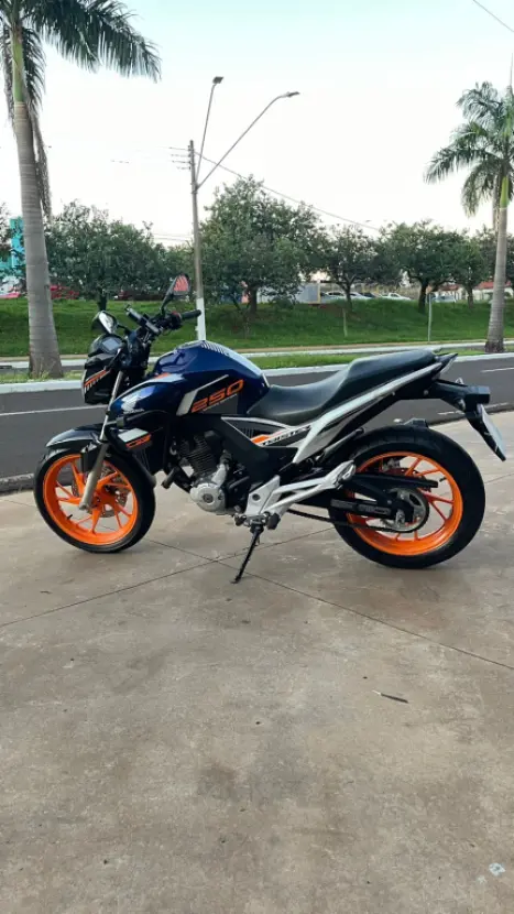 HONDA CB 250 F Twister FLEXONE, Foto 10