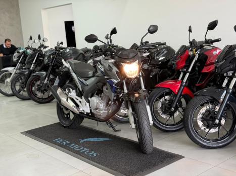 HONDA CB 250 F Twister FLEXONE, Foto 2