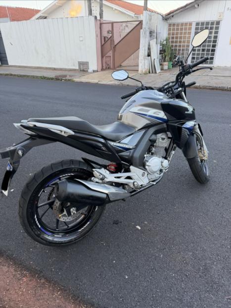 HONDA CB 250 F Twister FLEXONE, Foto 4