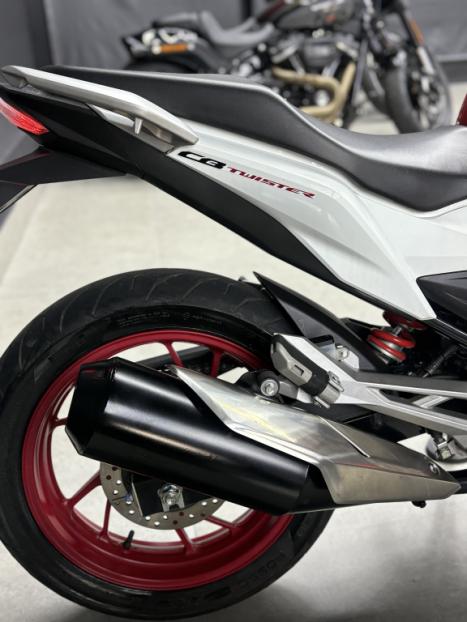 HONDA CB 250 F Twister FLEXONE, Foto 6